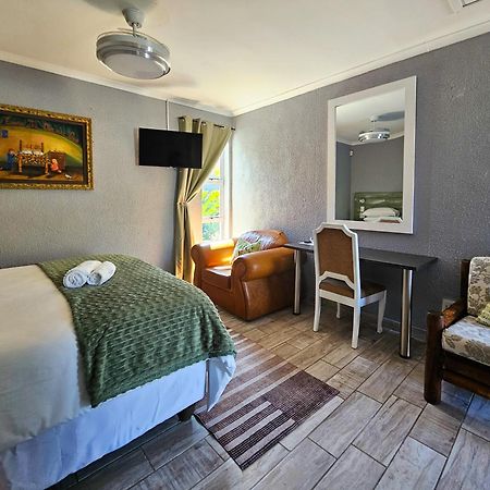 Northern Vine Guesthouse B&B Self-Catering Brackenfell Exterior photo