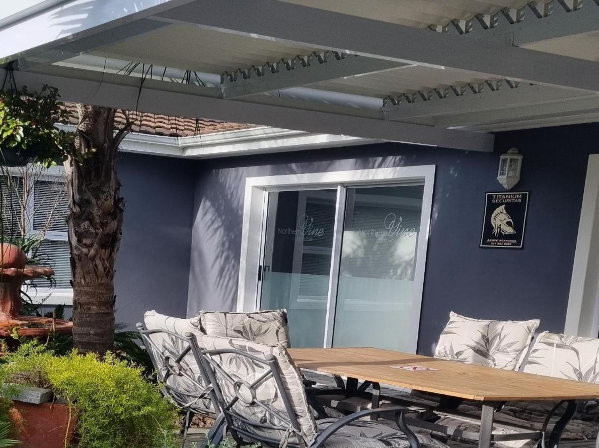 Northern Vine Guesthouse B&B Self-Catering Brackenfell Exterior photo